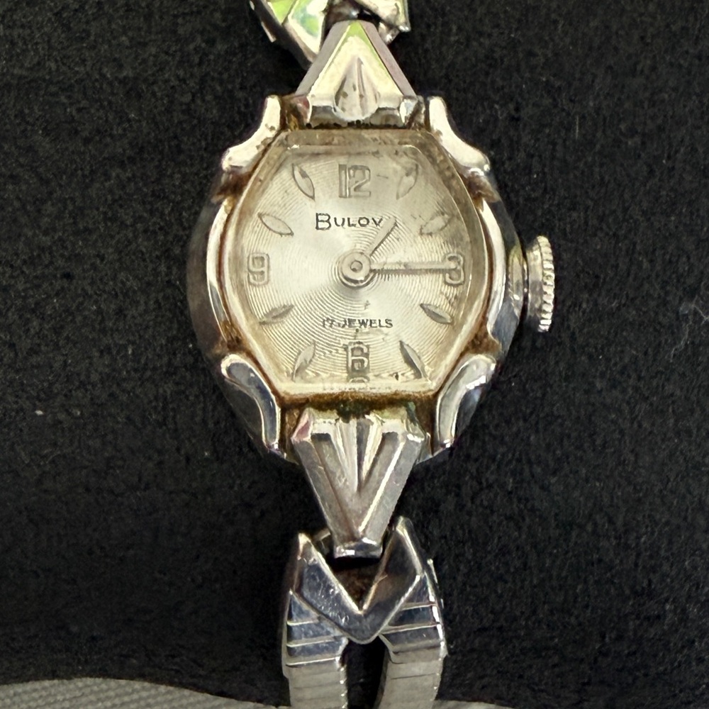 Vintage Women's Bulova watch 10kt rolled gold plate